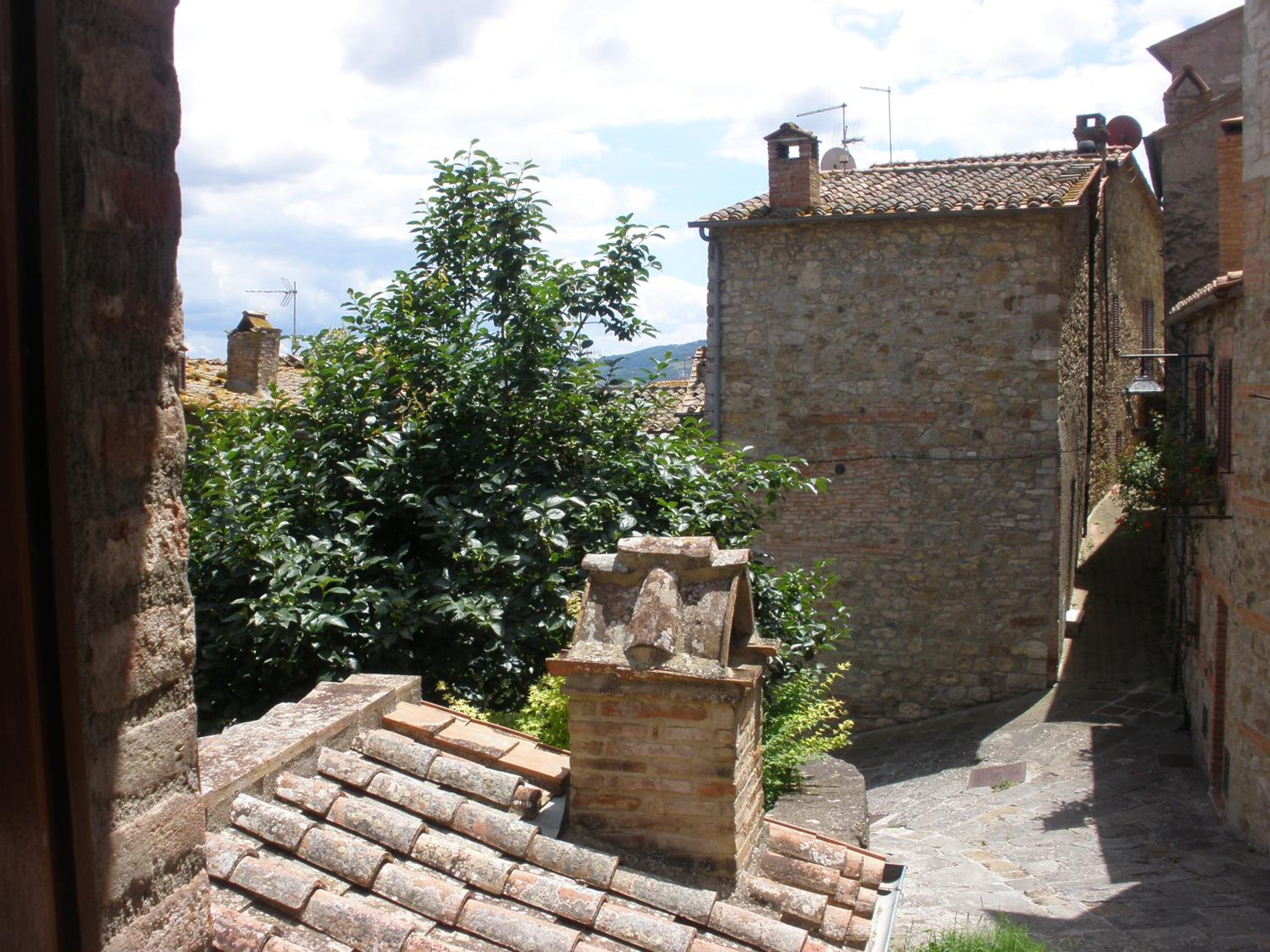 Casa Aldobrandesca