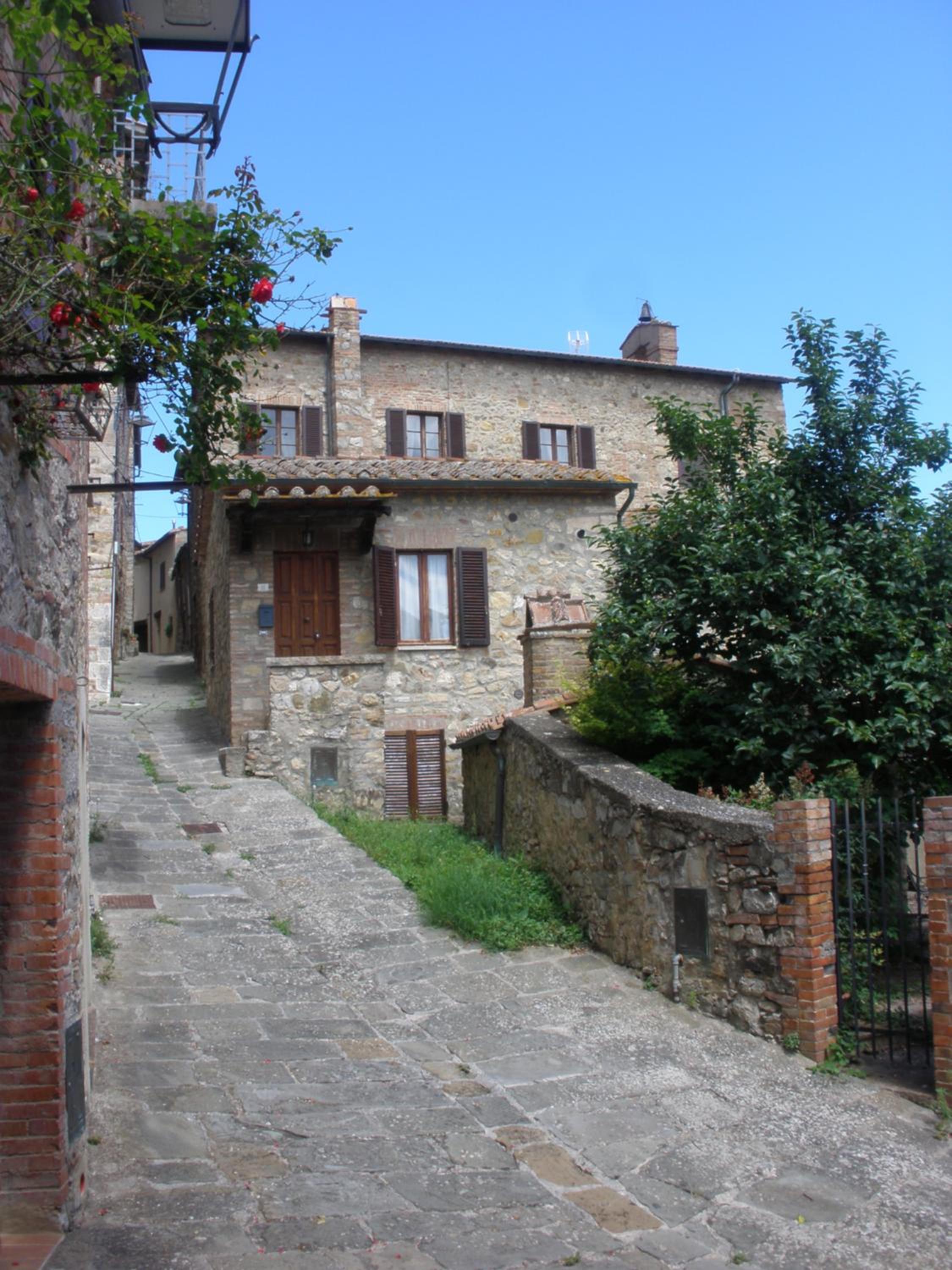 Casa Aldobrandesca