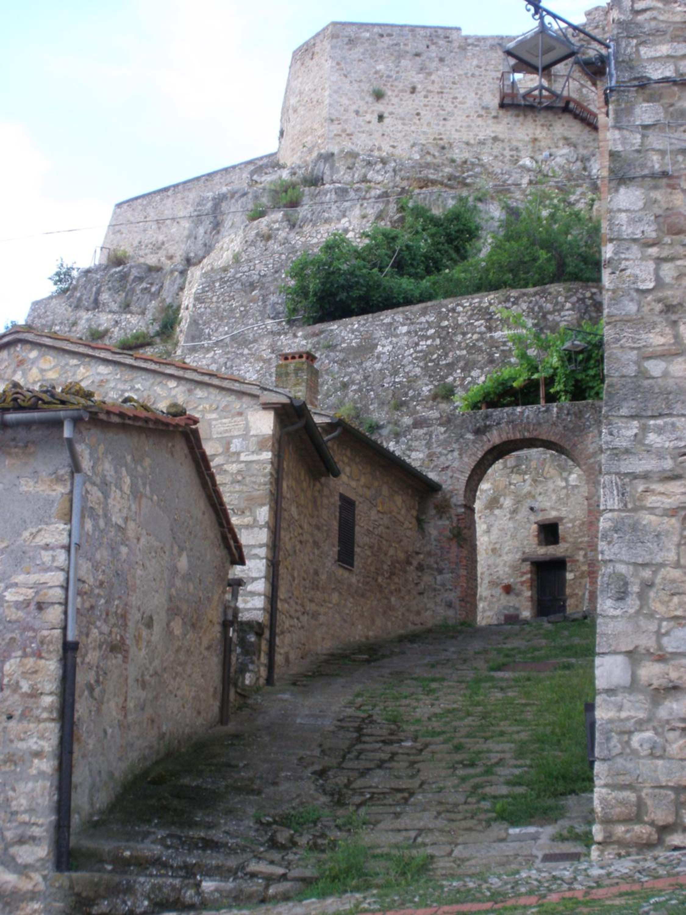 Casa Aldobrandesca