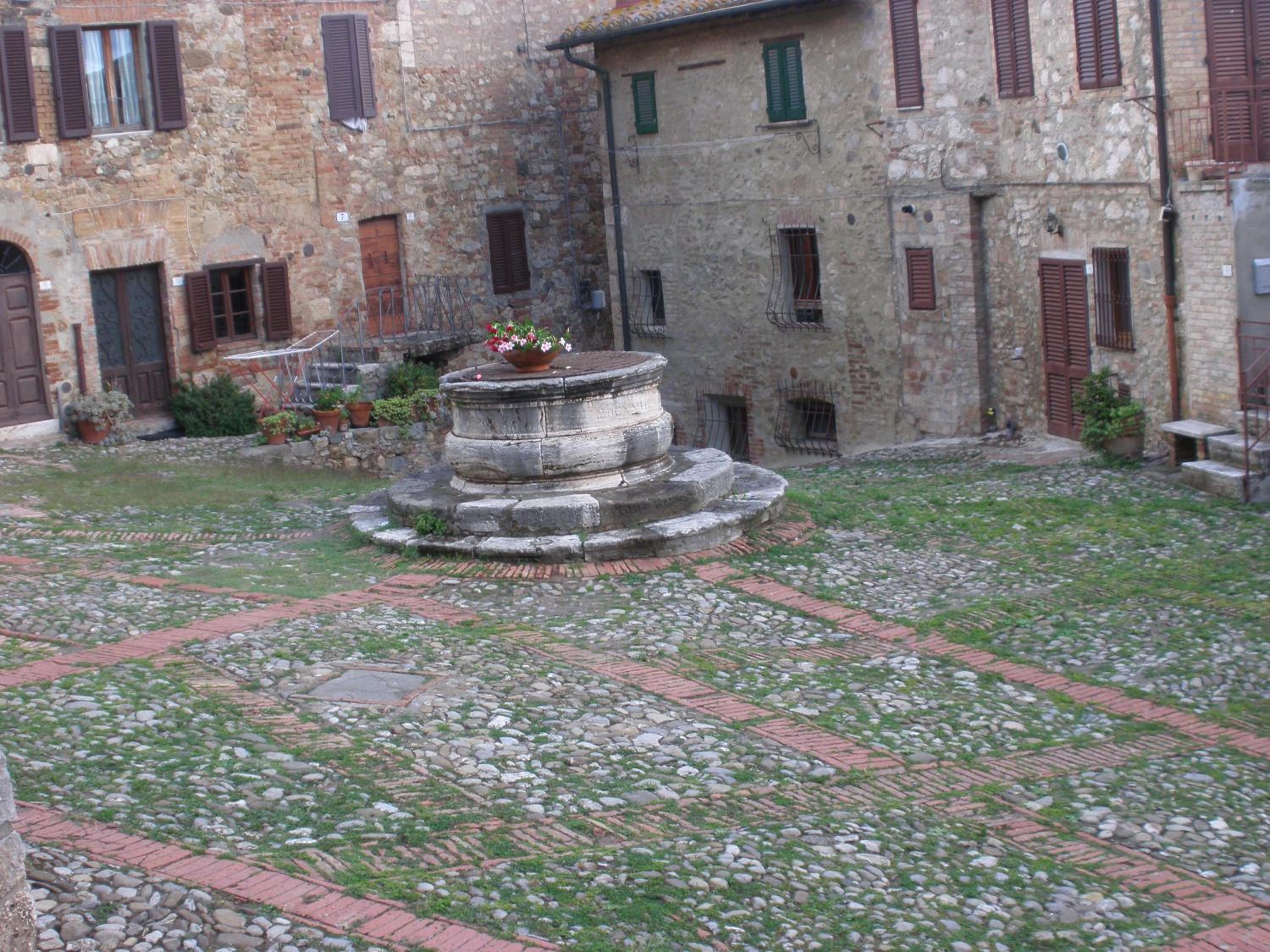 Casa Aldobrandesca