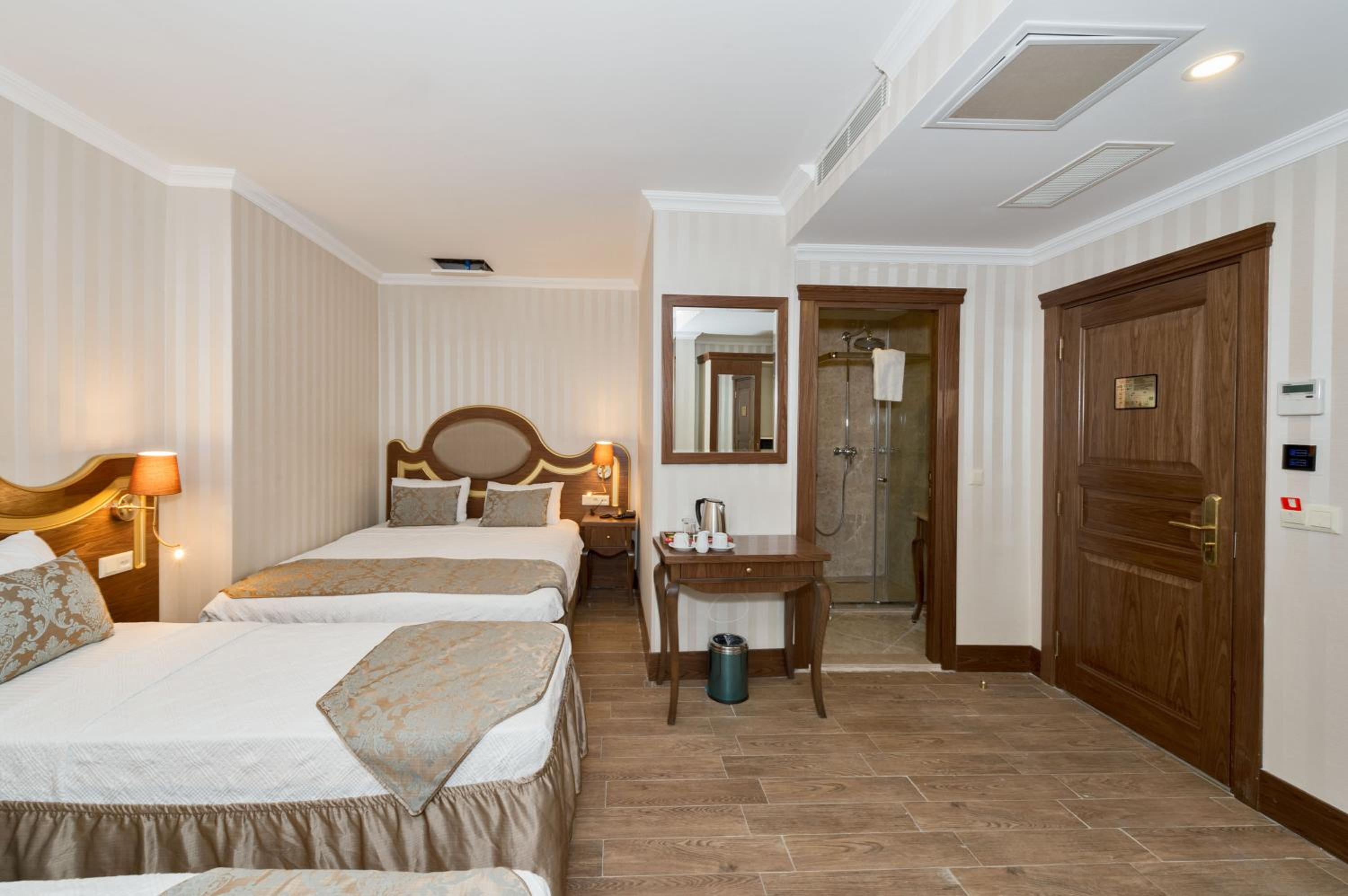 The Central Otel - Image 35