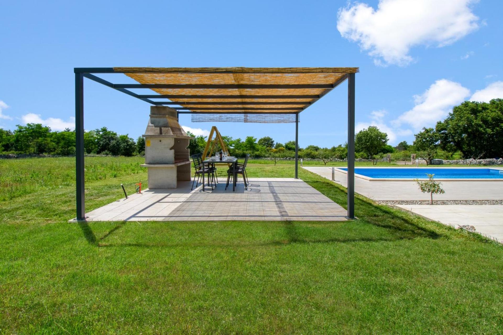 Villa Deni - by Istrabook