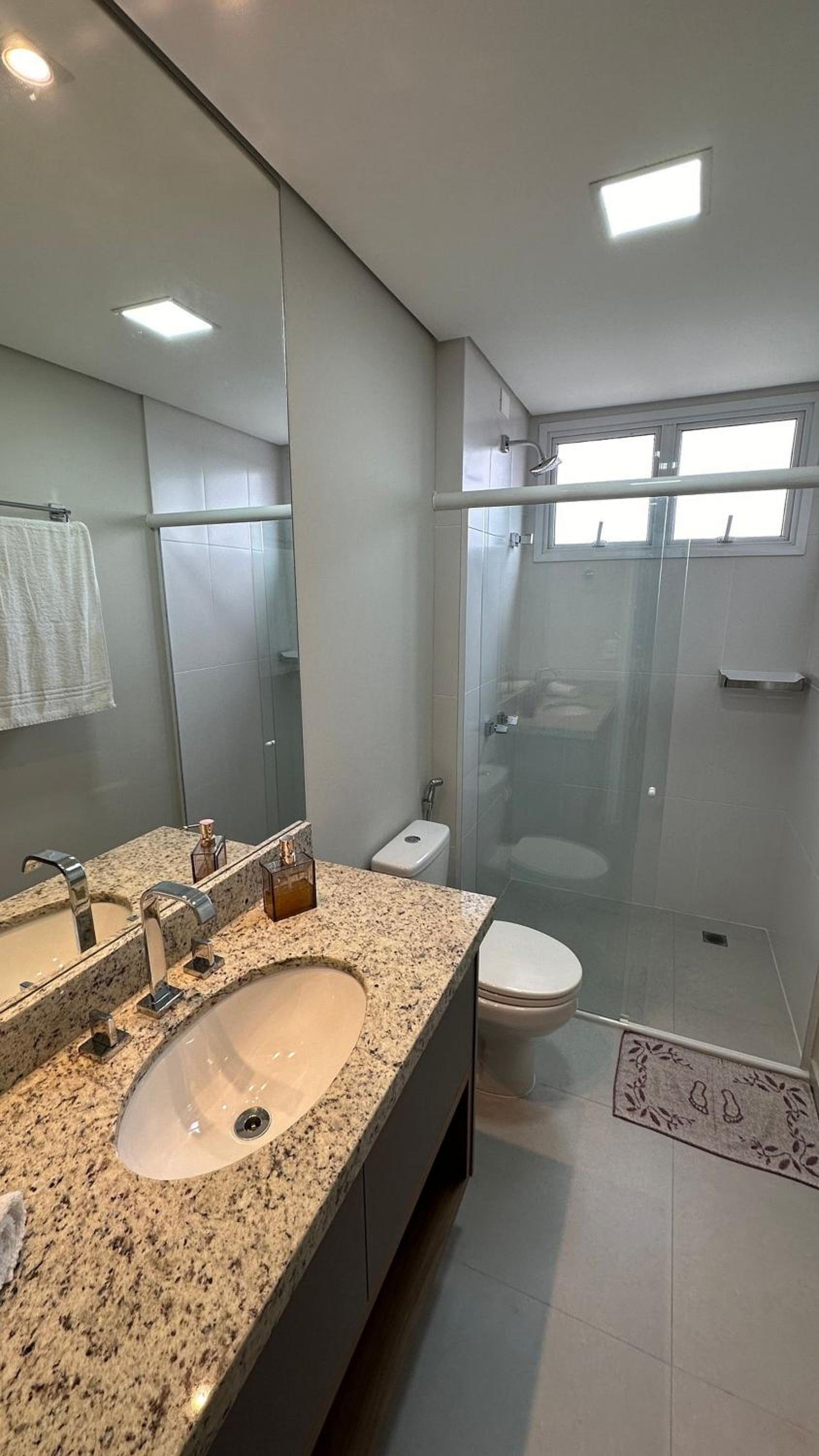 Grande apartamento no centro de Foz do Iguaçu