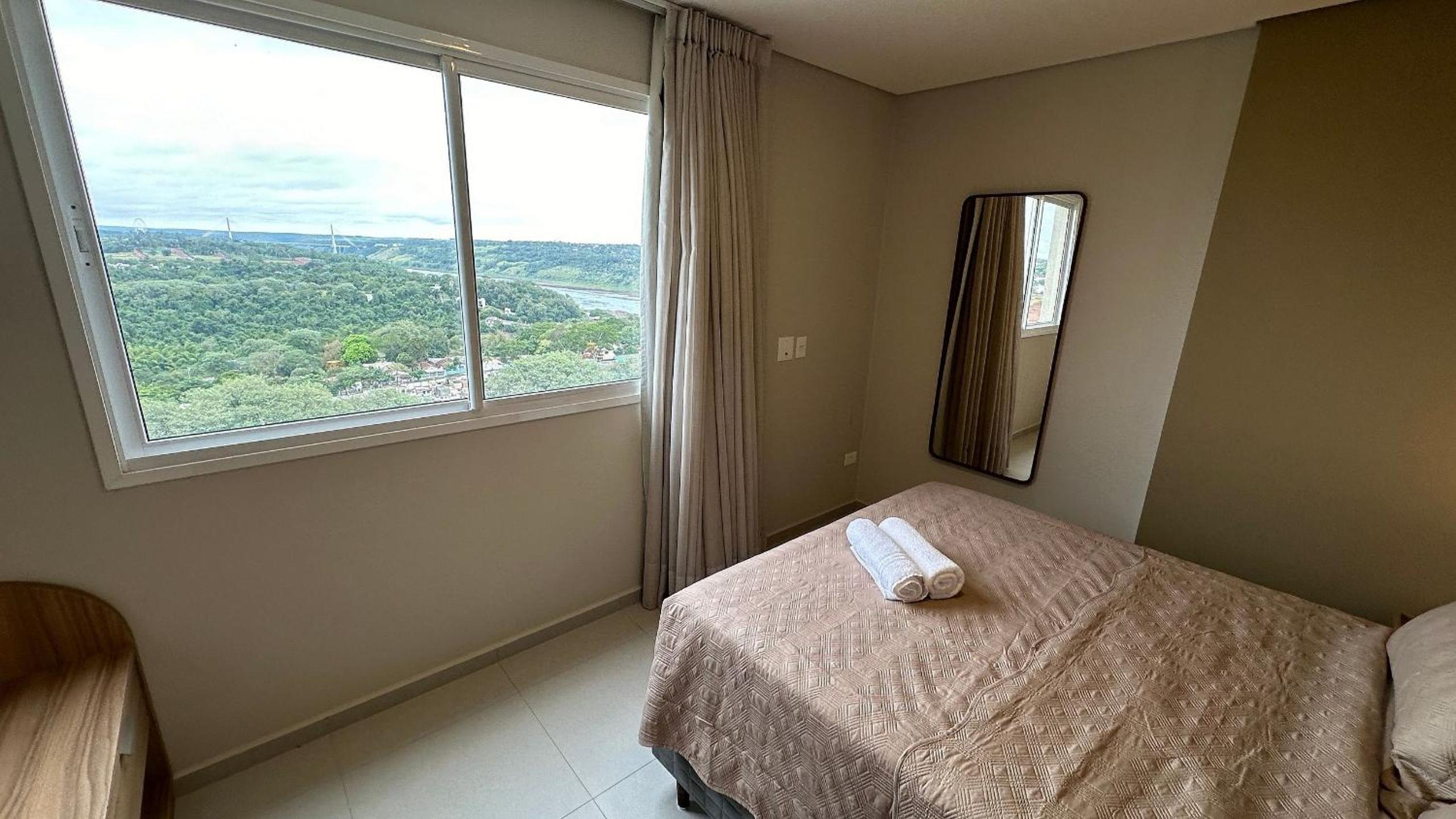 Grande apartamento no centro de Foz do Iguaçu