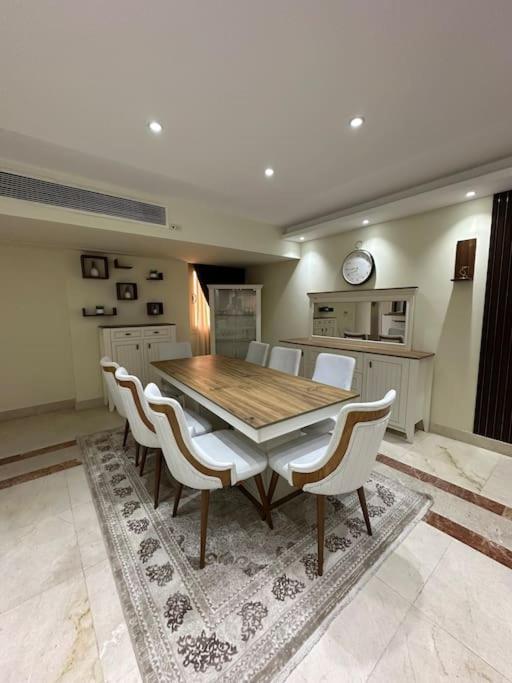 Presidential Suite Near City Star 3 Bed Apartment