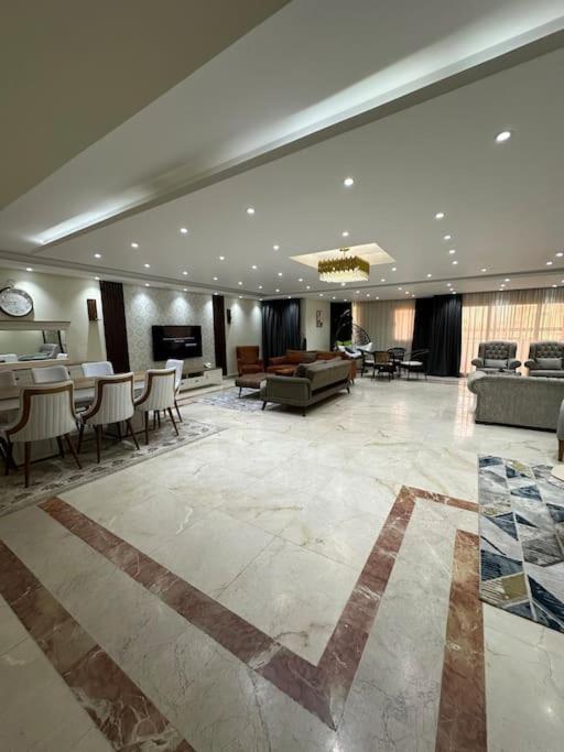 Presidential Suite Near City Star 3 Bed Apartment