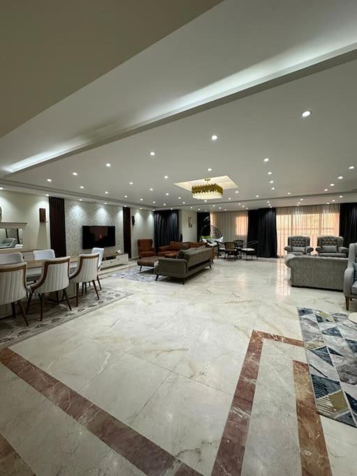 Presidential Suite Near City Star 3 Bed Apartment