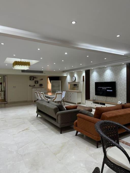 Presidential Suite Near City Star 3 Bed Apartment