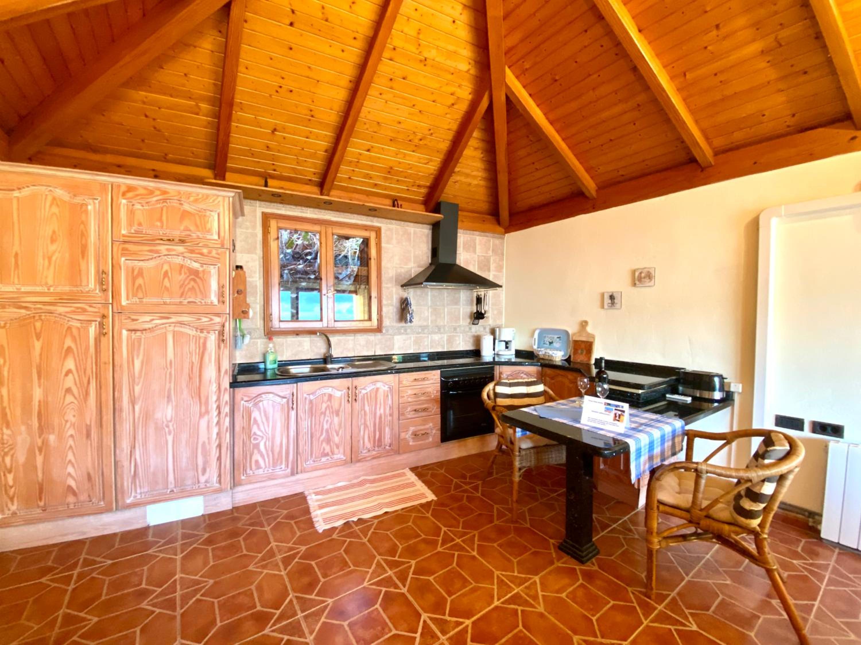 Finca Tenerife - Authentisches kanarisches Haus mit Traumblick, tropischem Garten und Sauna