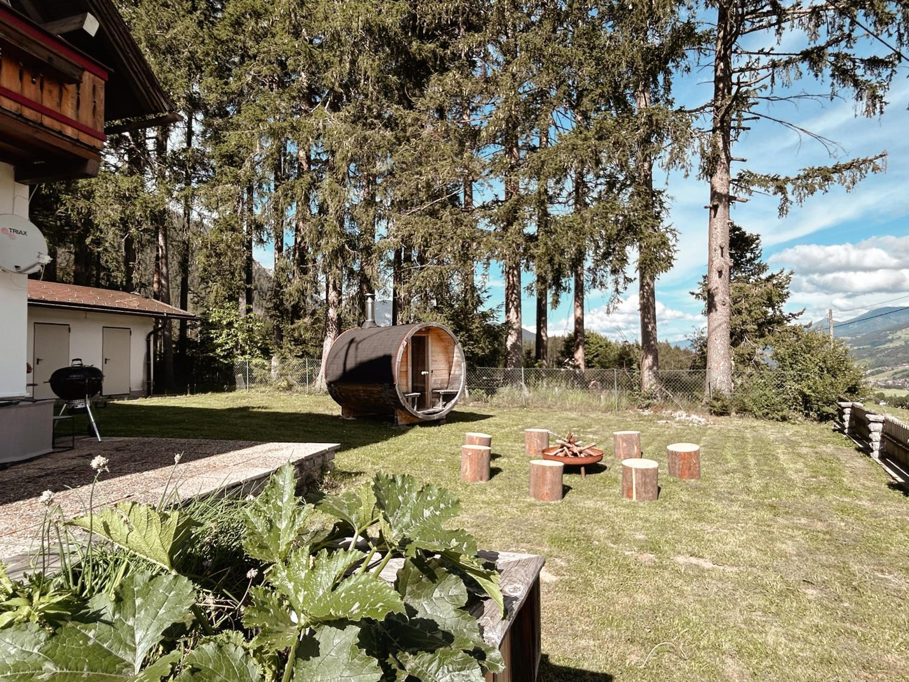 CHILLHAUS Pear Mountain by AA Holiday Homes