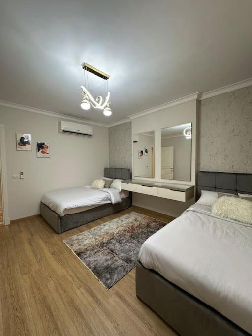 Royal Suite near City Star Mall 3 Bedroom Apart