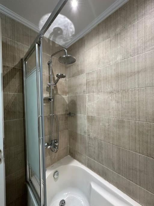 Royal Suite near City Star Mall 3 Bedroom Apart