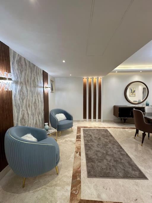 Royal Suite near City Star Mall 3 Bedroom Apart