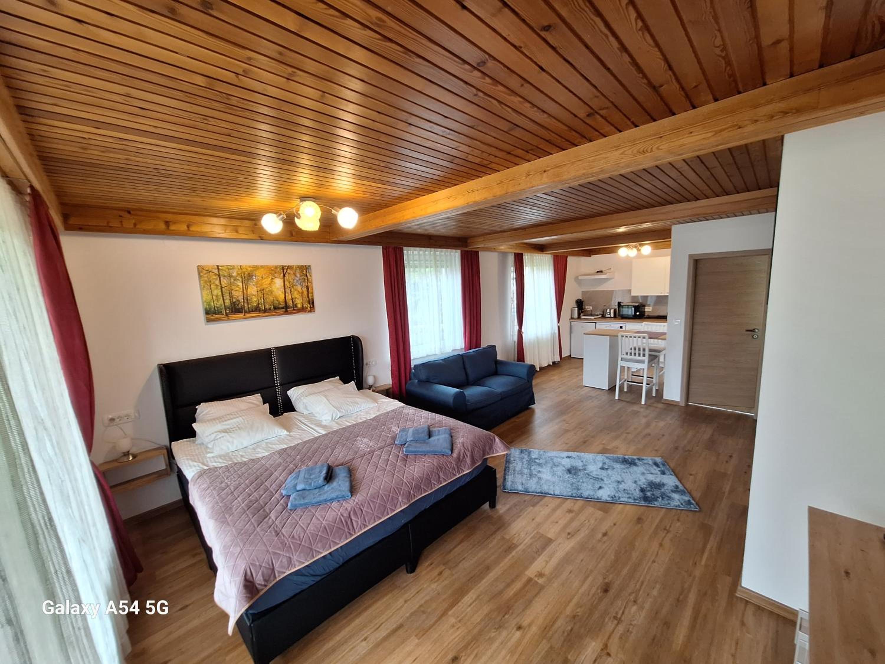 APARTMENT PETEK