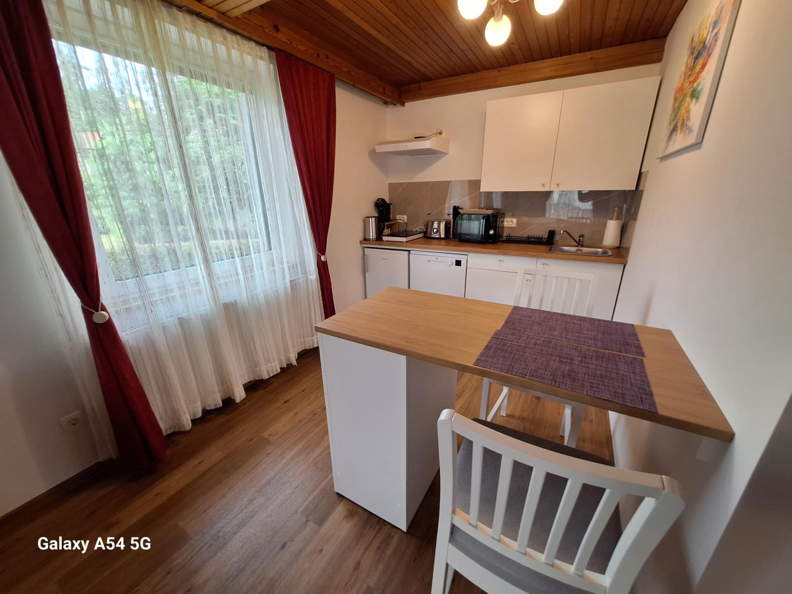 APARTMENT PETEK