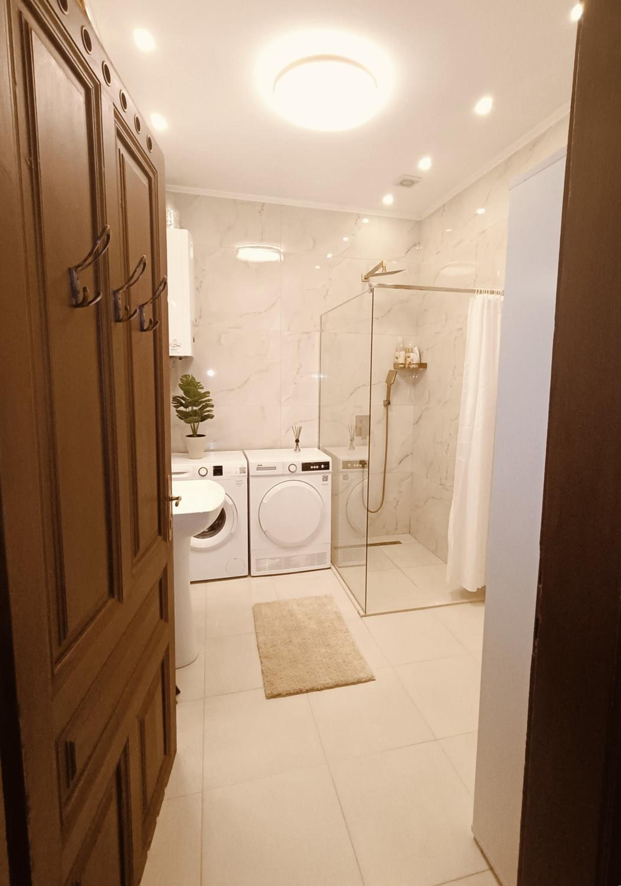 Unique & Spacious 3BR Historic Flat in City Centre