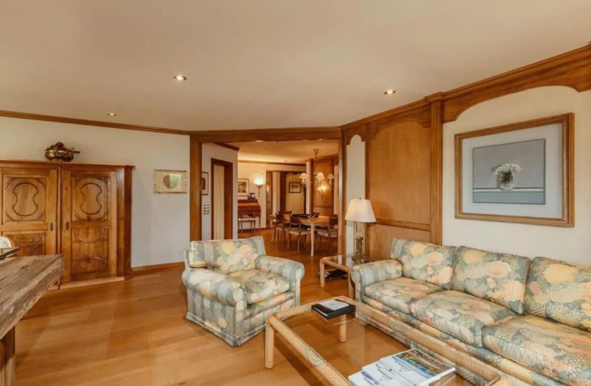 Luxurious serviced Flat in TOP 5 Star Park Hotel