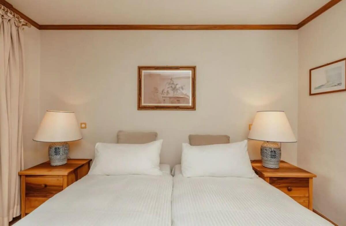 Luxurious serviced Flat in TOP 5 Star Park Hotel