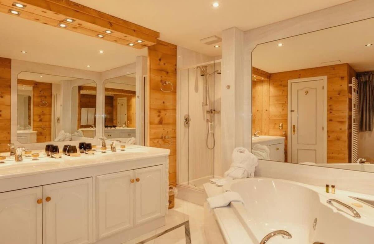 Luxurious serviced Flat in TOP 5 Star Park Hotel