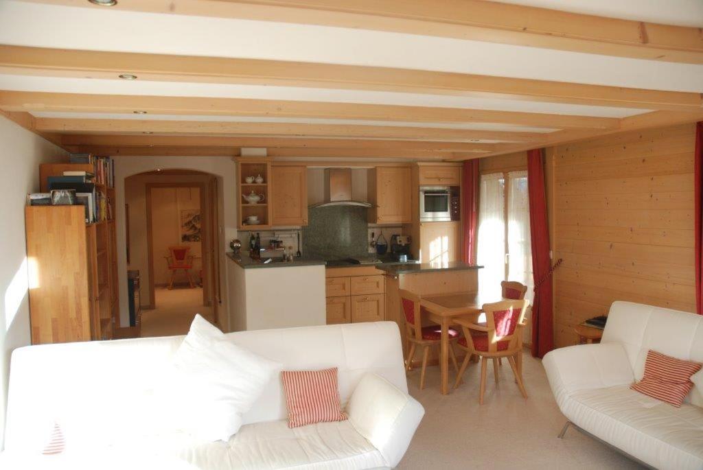 Minutes Walk from Gstaad Center - Great Apartment