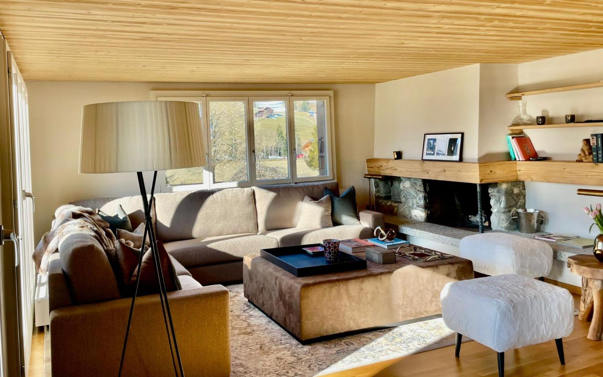 Alpine Haven 3-bedroom Chalet in Gstaad