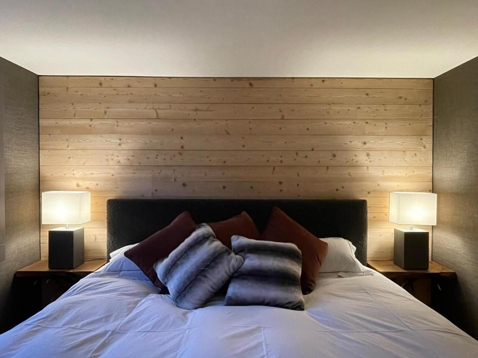 Alpine Haven 3-bedroom Chalet in Gstaad
