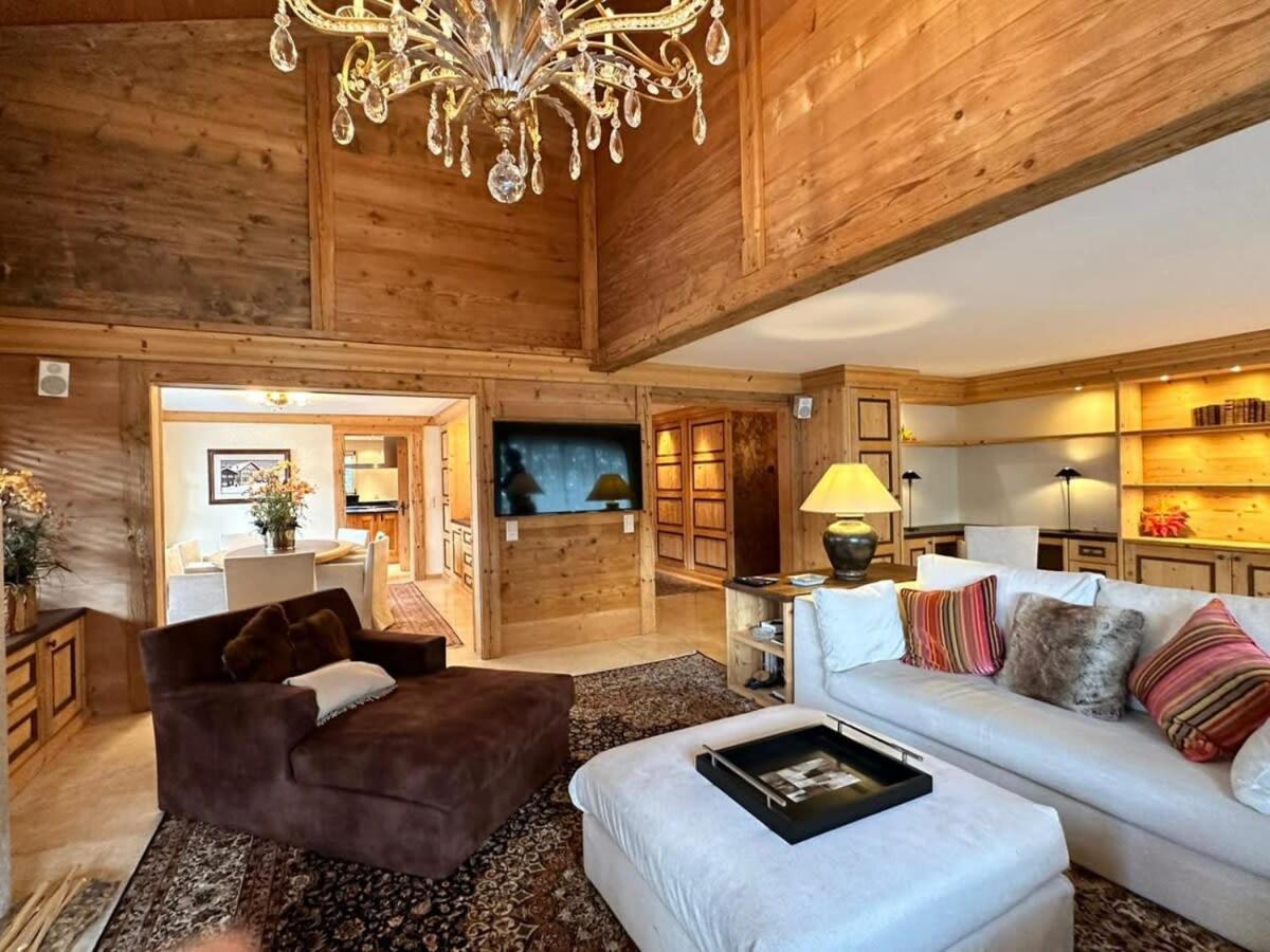 Luxury Flat Close to Park Hotel in Gstaad