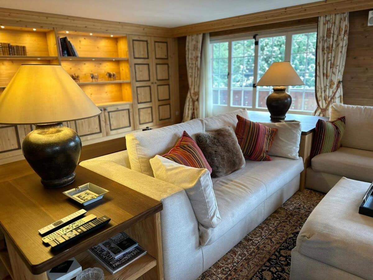 Luxury Flat Close to Park Hotel in Gstaad