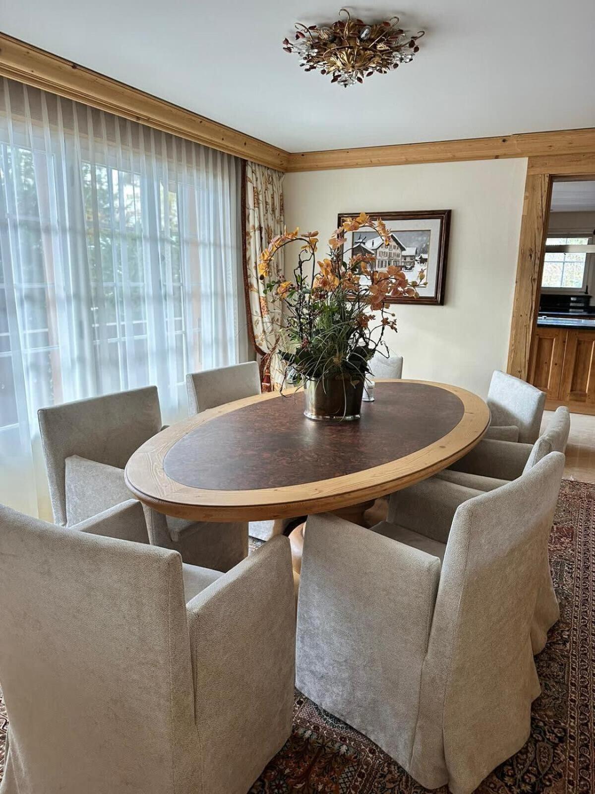 Luxury Flat Close to Park Hotel in Gstaad
