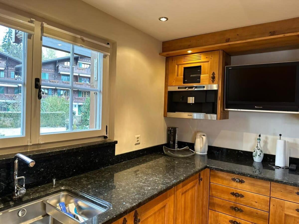 Luxury Flat Close to Park Hotel in Gstaad