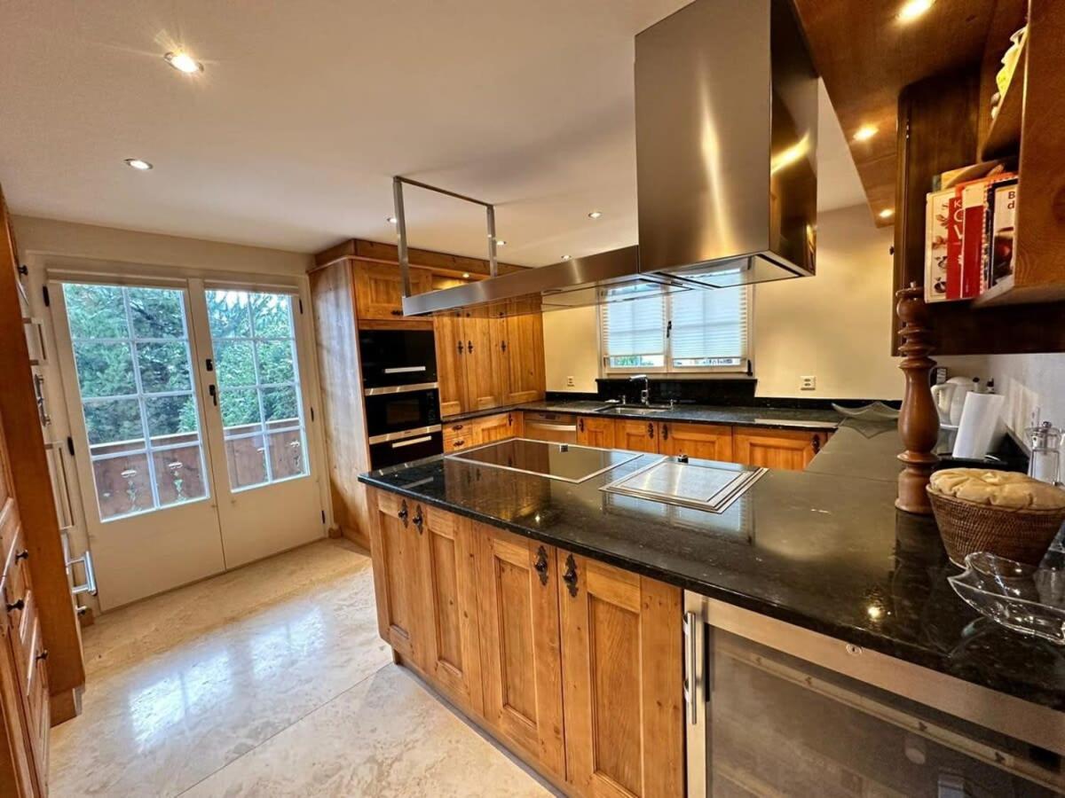 Luxury Flat Close to Park Hotel in Gstaad