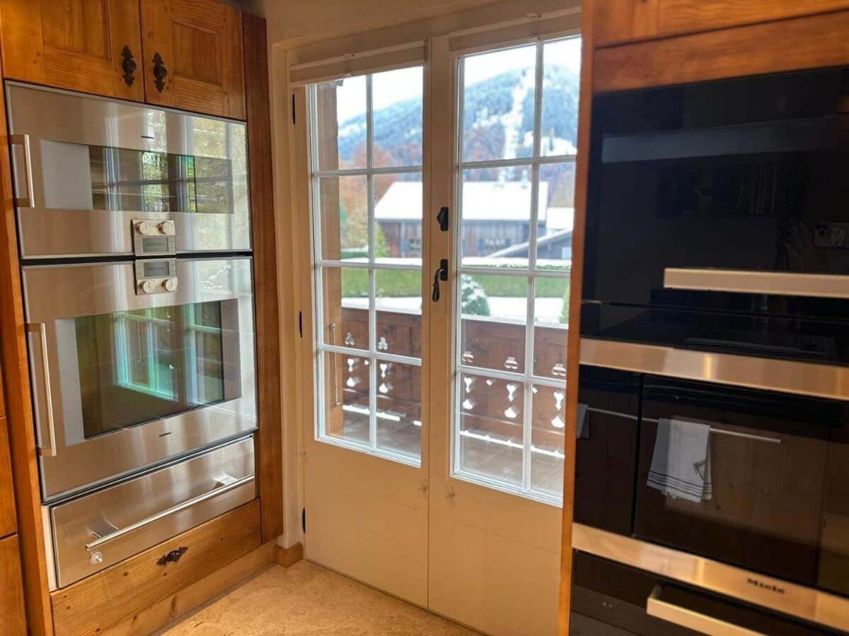 Luxury Flat Close to Park Hotel in Gstaad