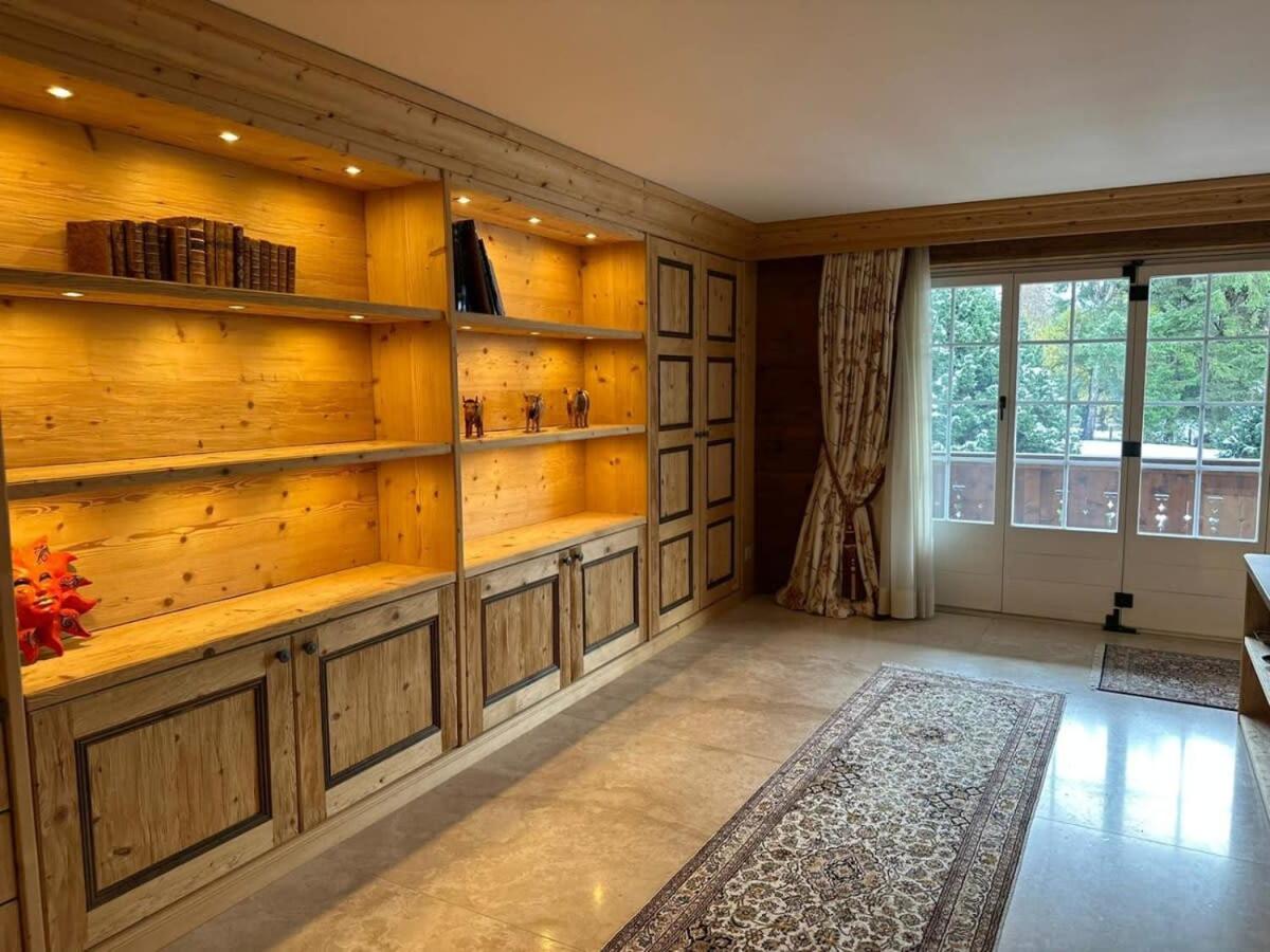 Luxury Flat Close to Park Hotel in Gstaad