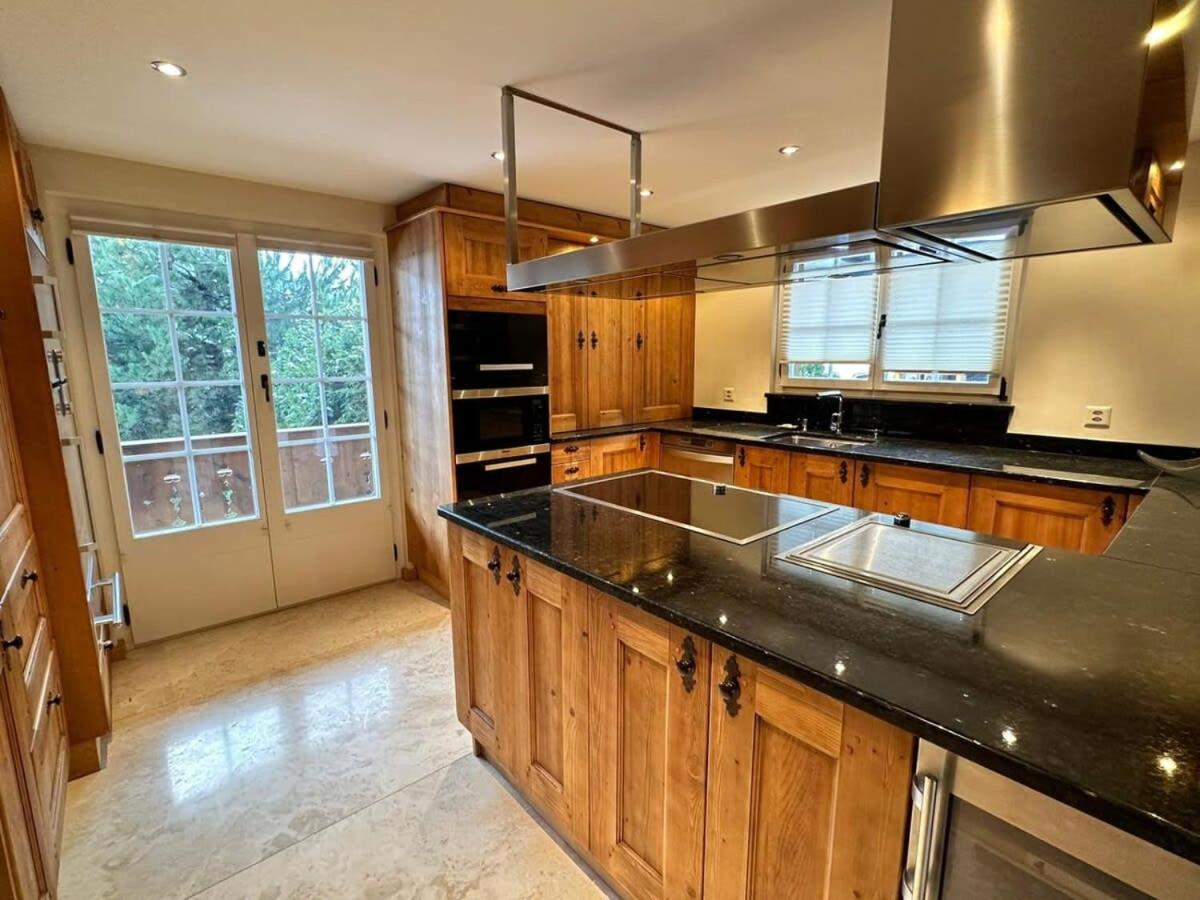 Luxury Flat Close to Park Hotel in Gstaad