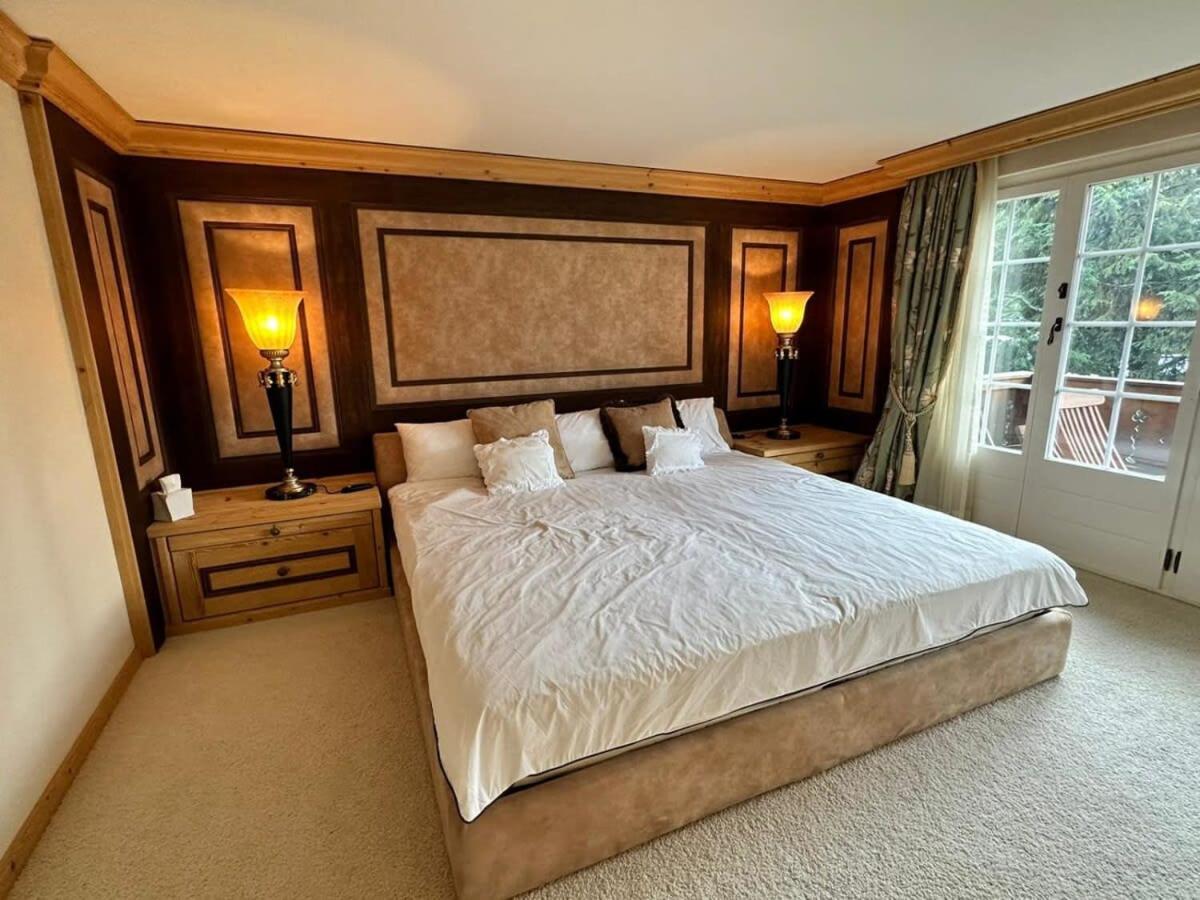 Luxury Flat Close to Park Hotel in Gstaad