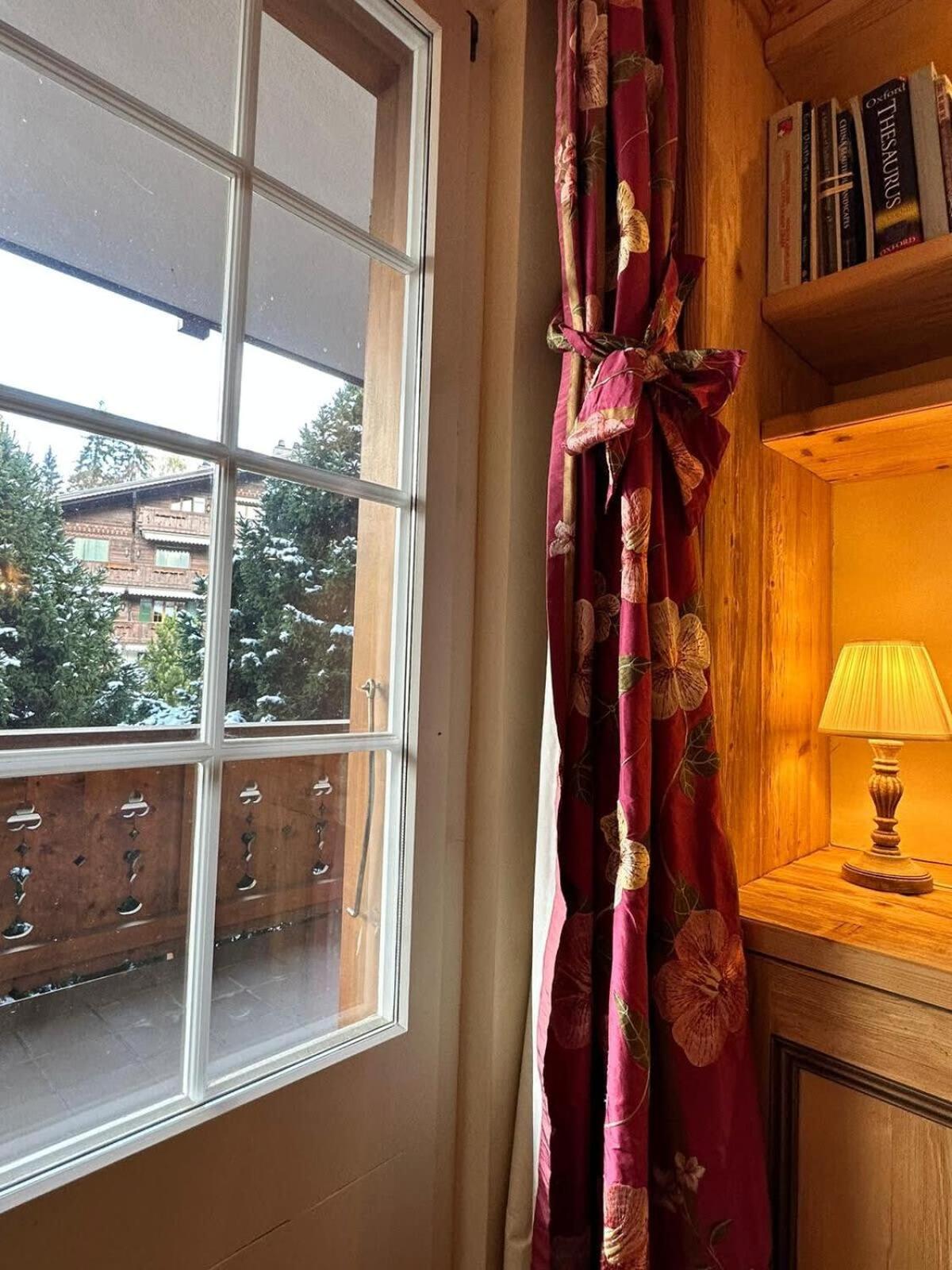 Luxury Flat Close to Park Hotel in Gstaad