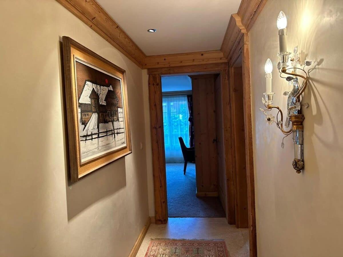 Luxury Flat Close to Park Hotel in Gstaad