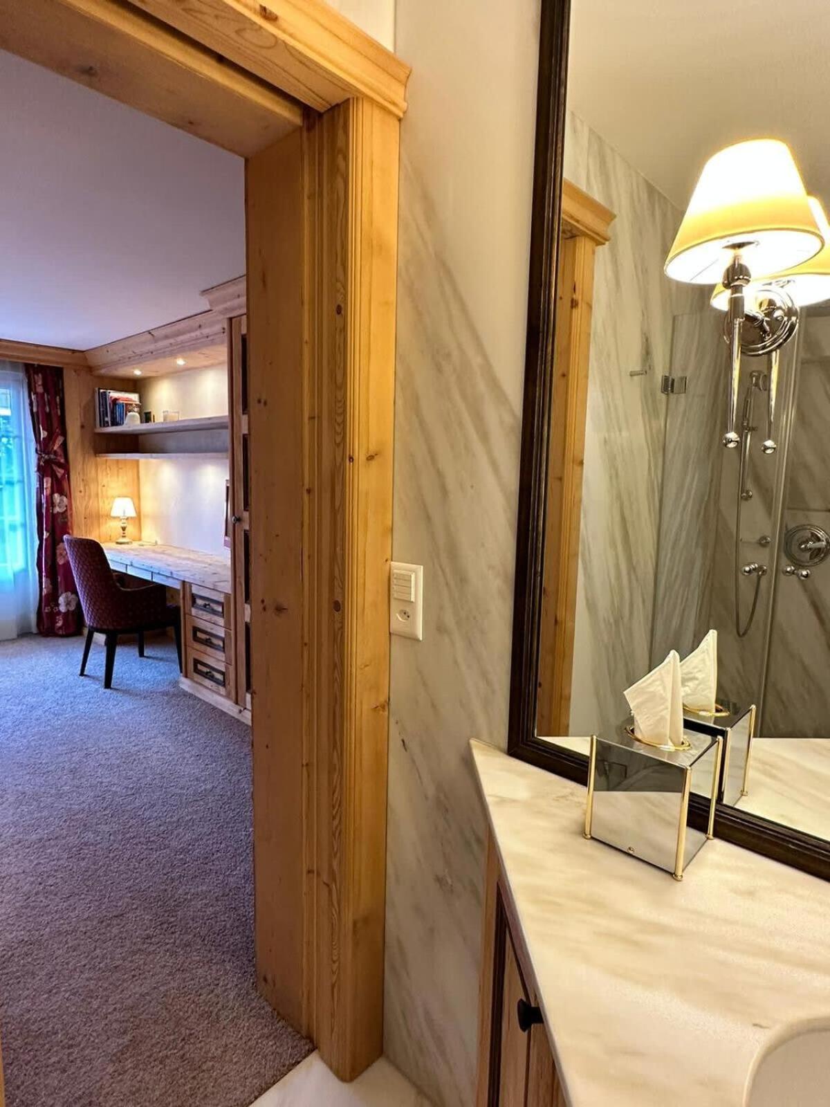 Luxury Flat Close to Park Hotel in Gstaad