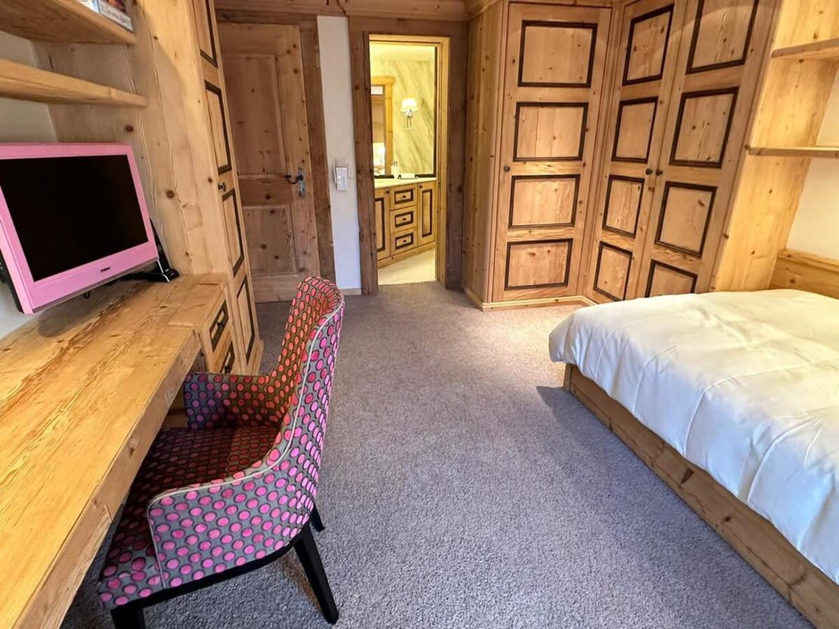 Luxury Flat Close to Park Hotel in Gstaad