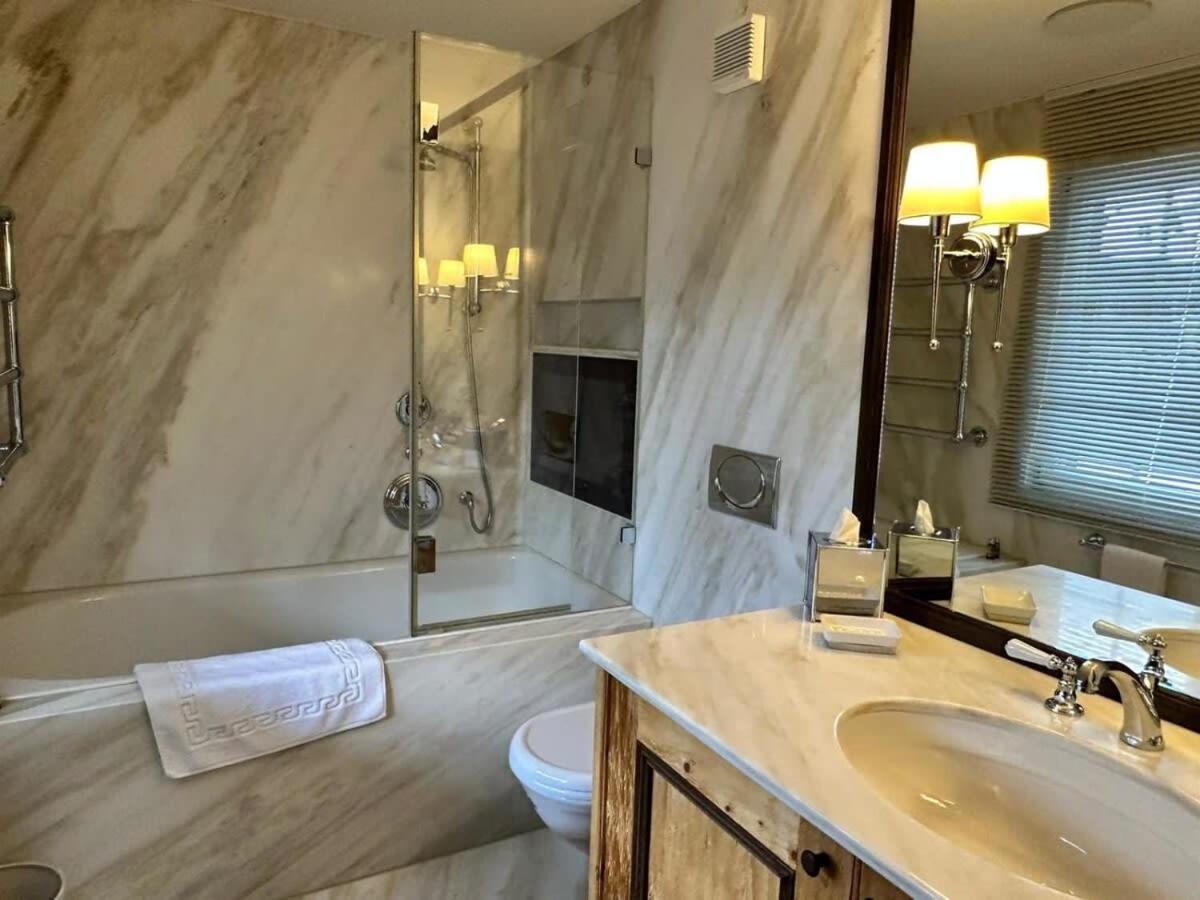 Luxury Flat Close to Park Hotel in Gstaad