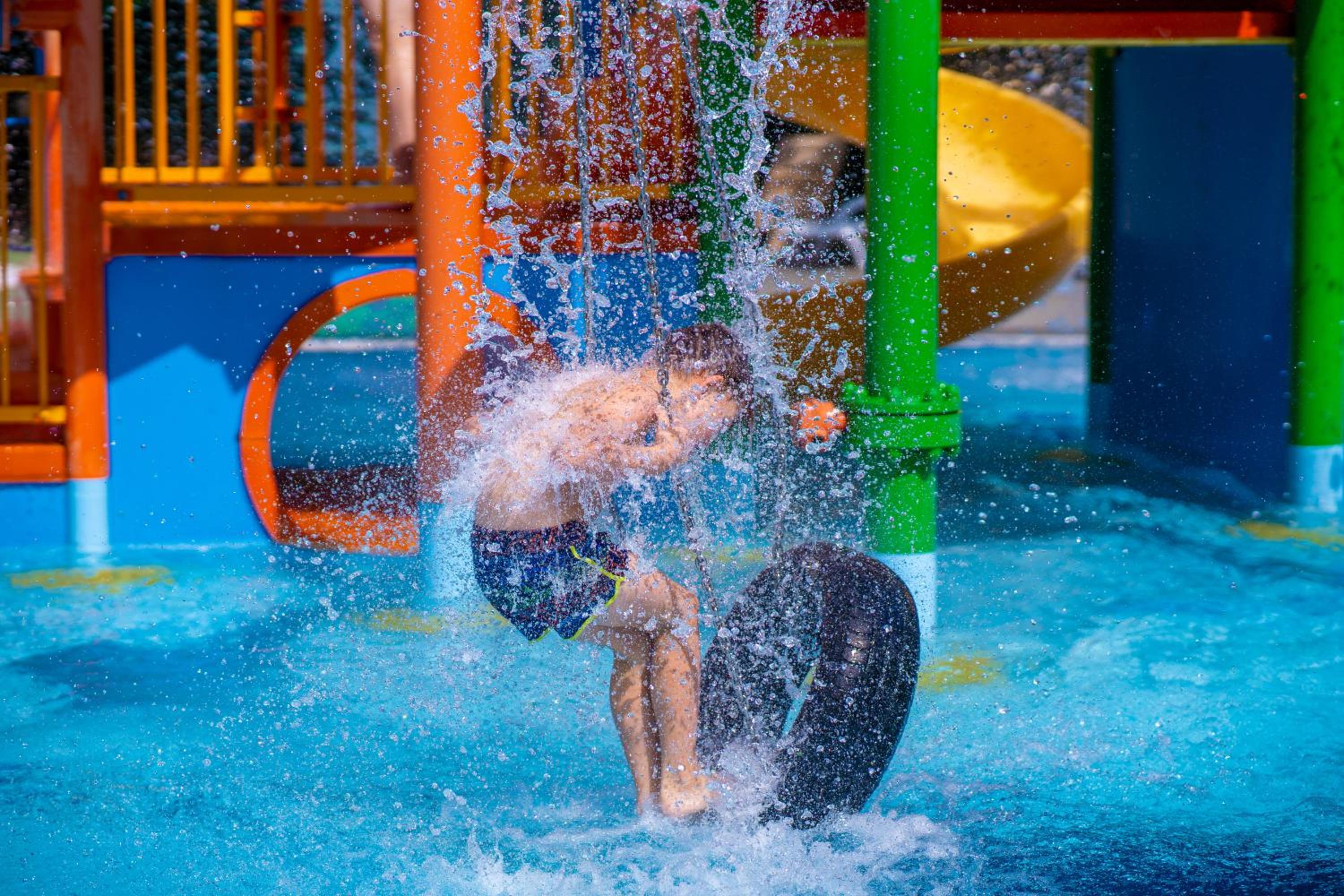 AQUA HOUSE