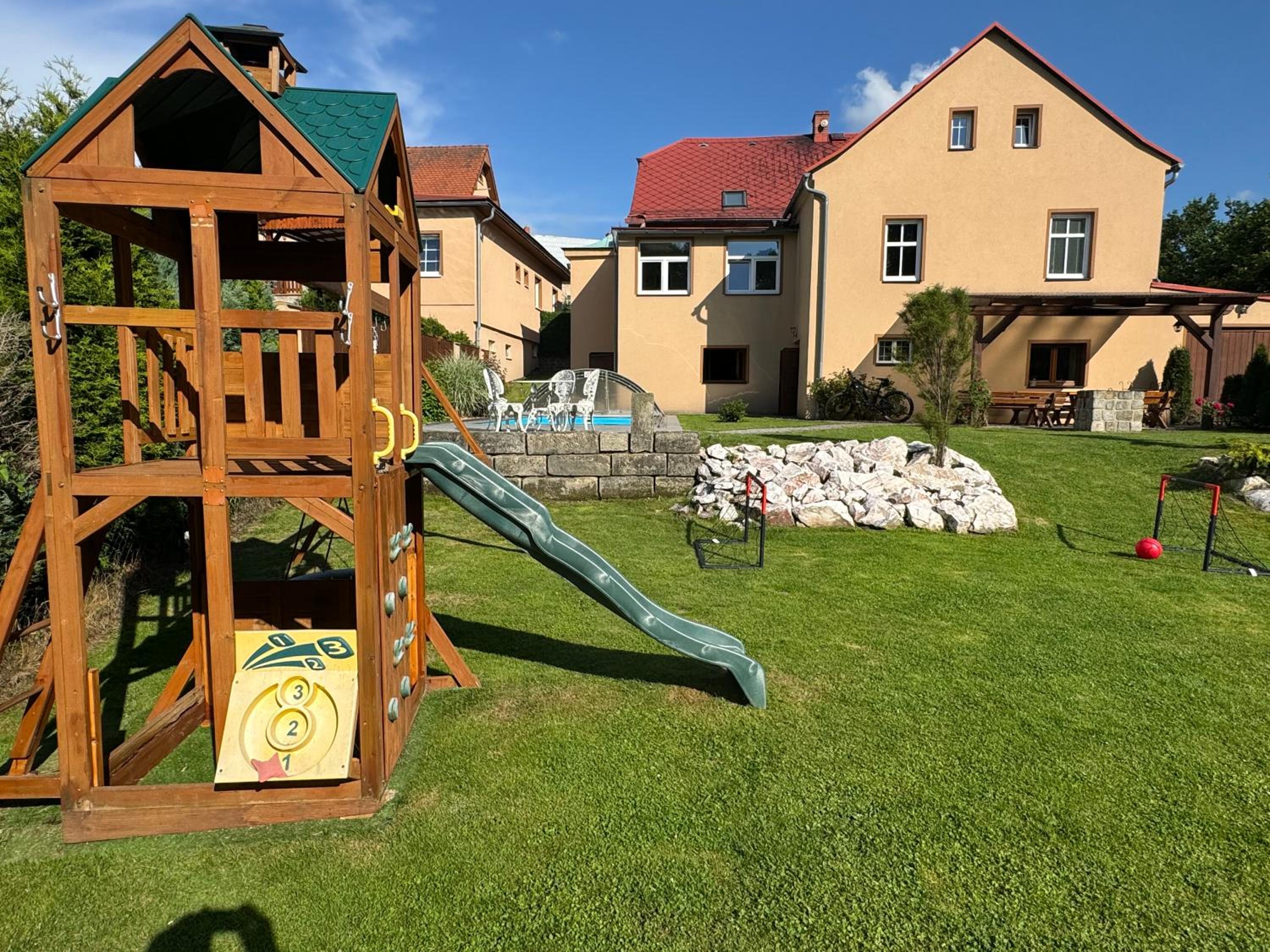 Domek U rybníčku