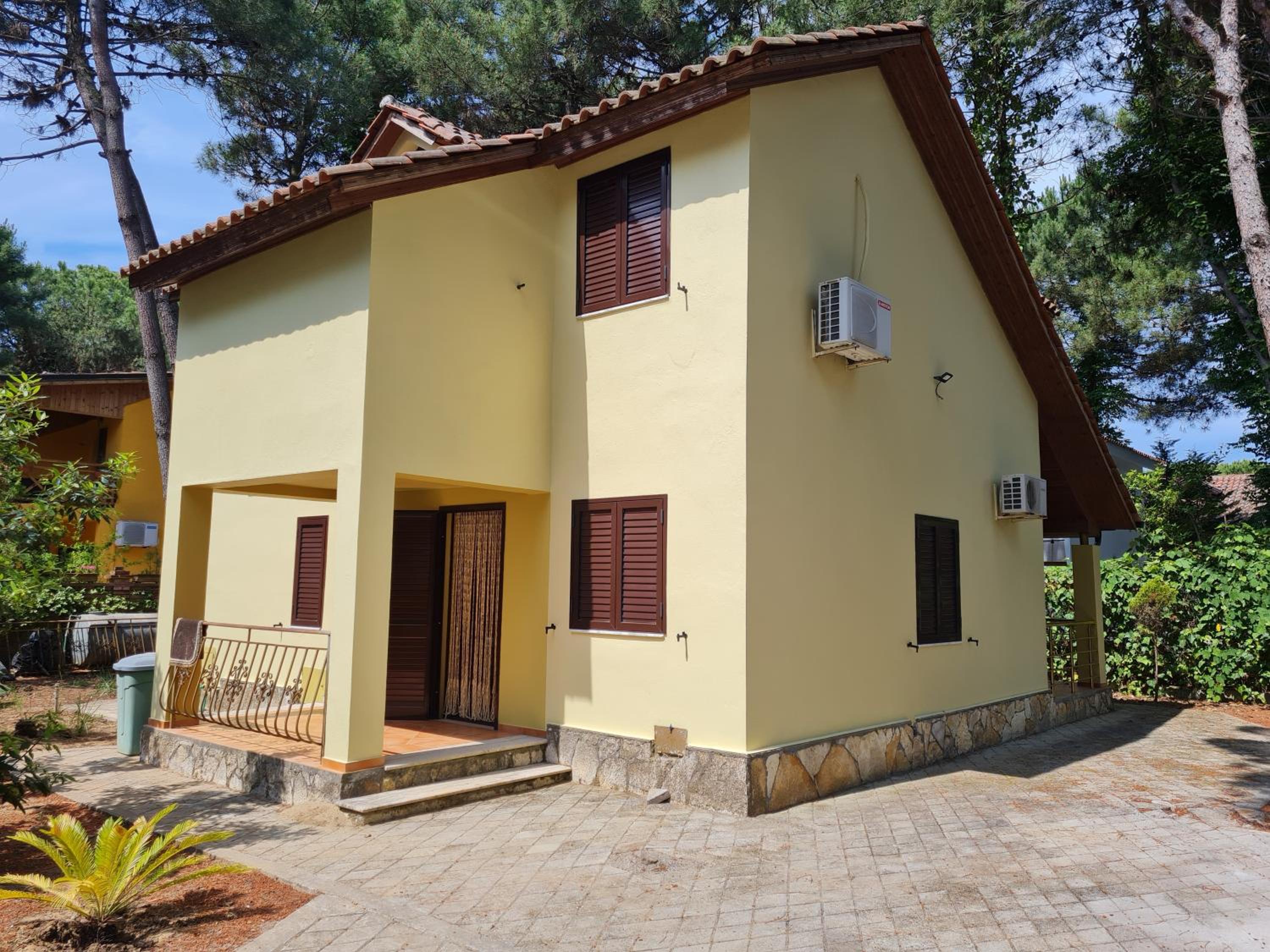 Vila 23 Qerret