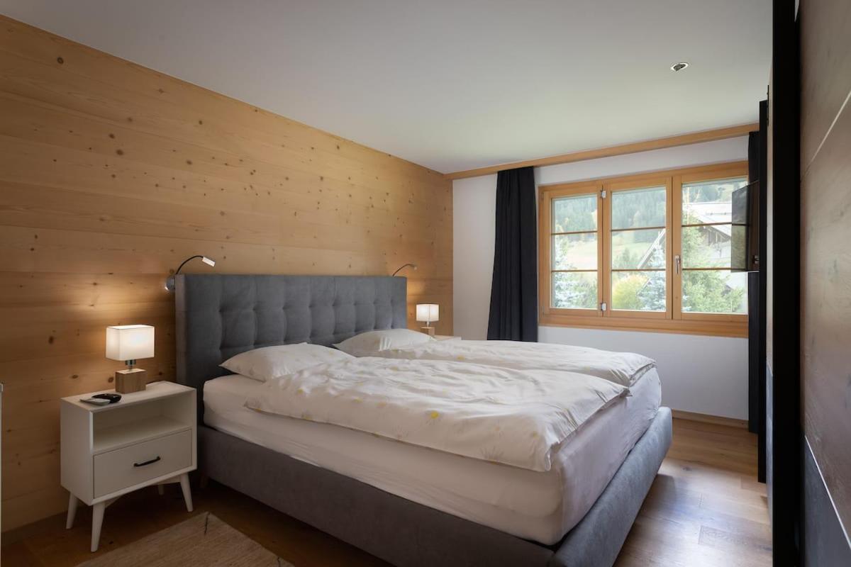 Delightfully Presented Flat with Amazing Views