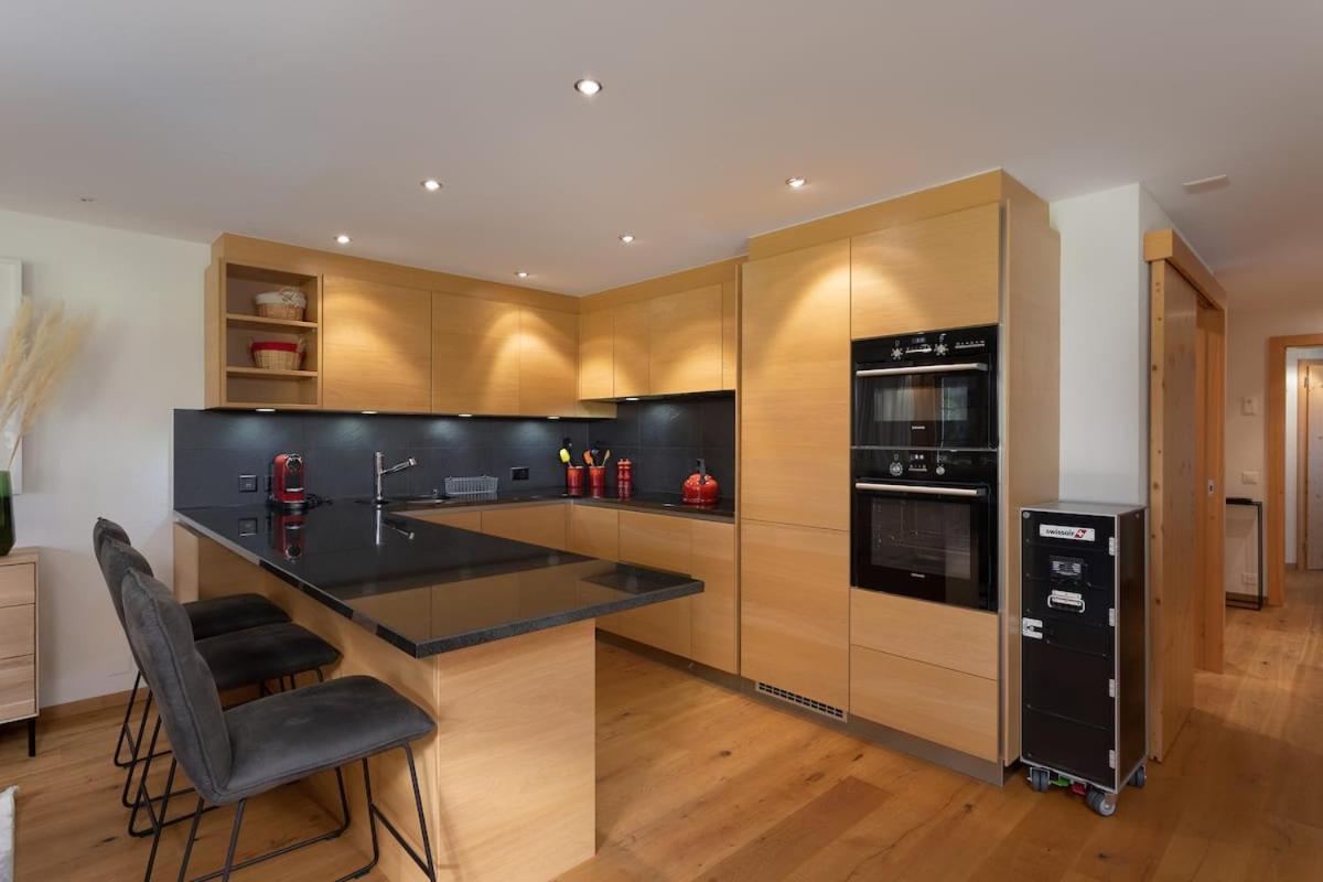 Delightfully Presented Flat with Amazing Views