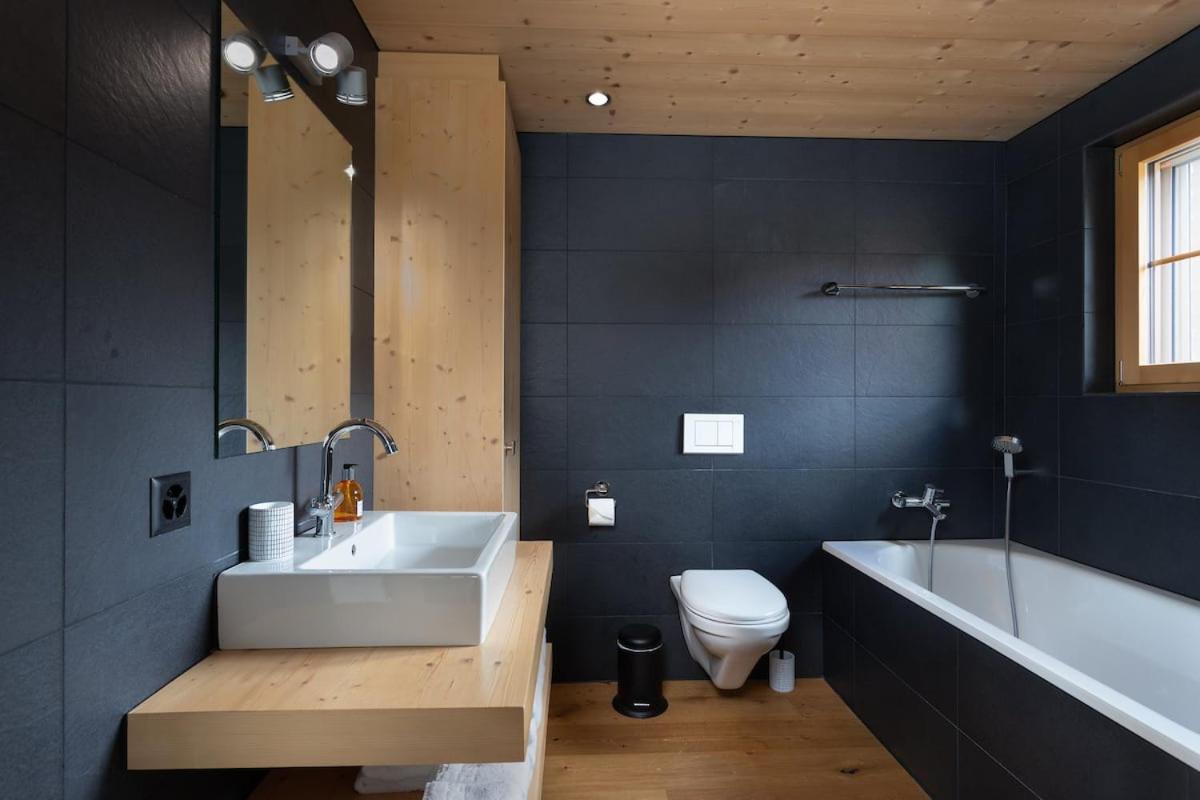 Delightfully Presented Flat with Amazing Views