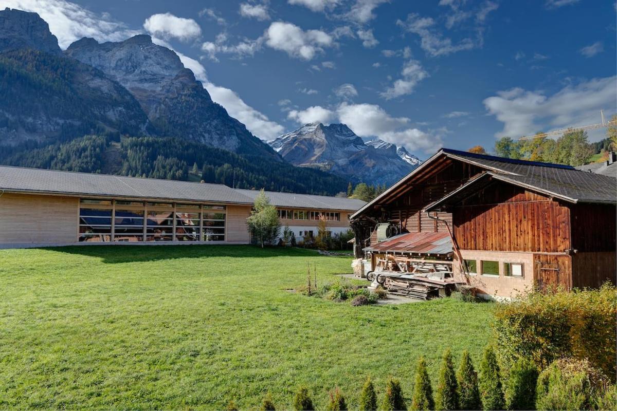 Delightfully Presented Flat with Amazing Views