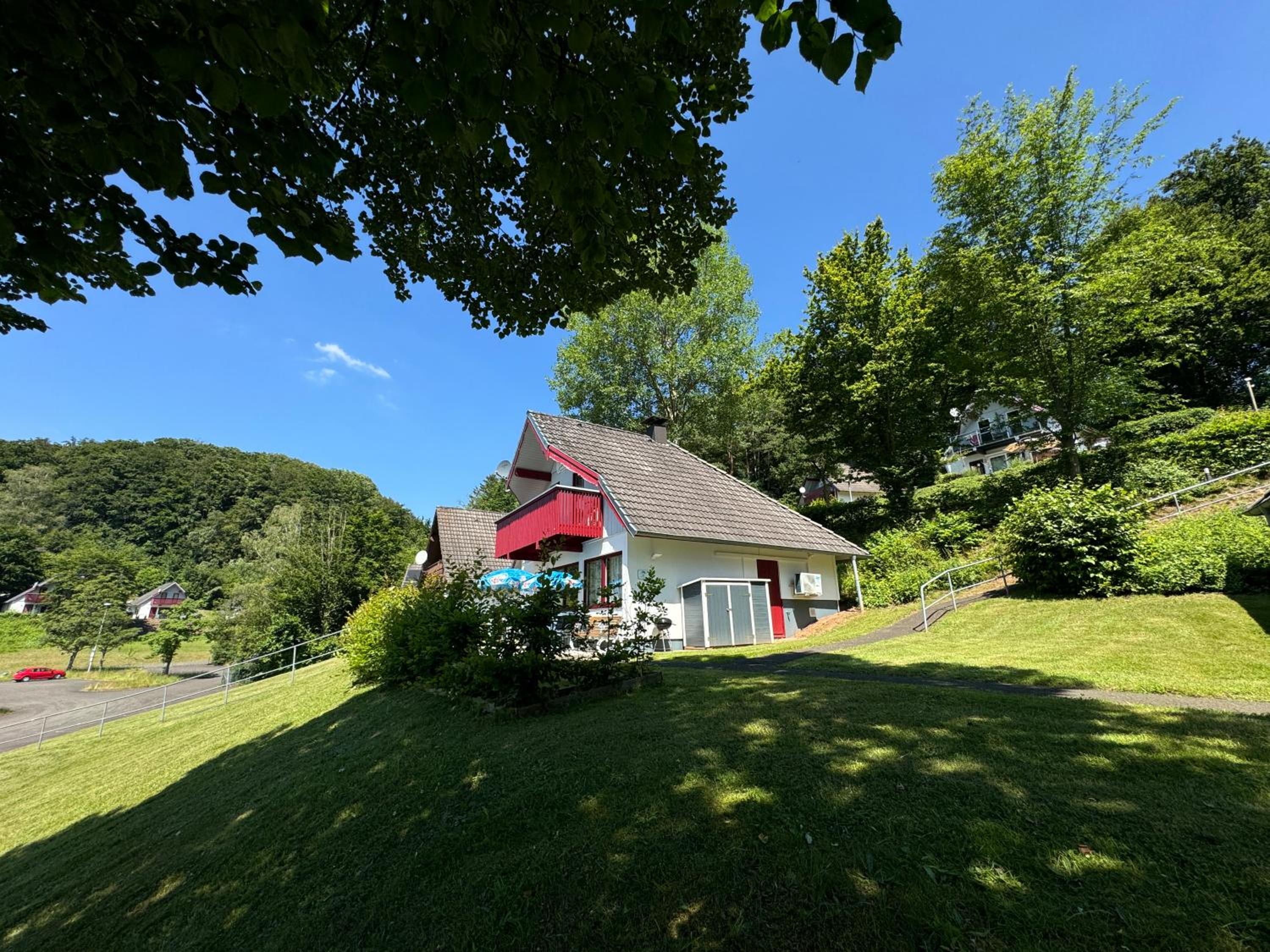 Ferienhaus 22 mit Seeblick und Garten bis 6 Personen