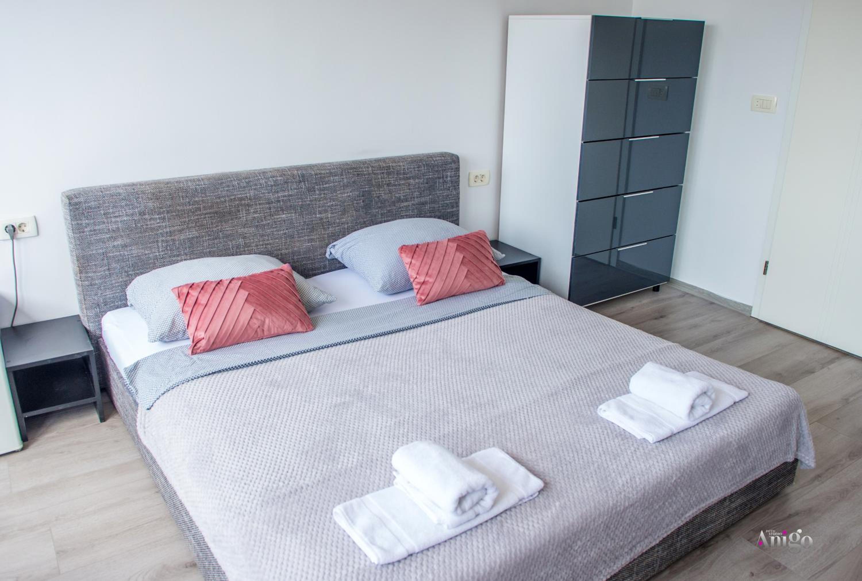 Apartments Pluton