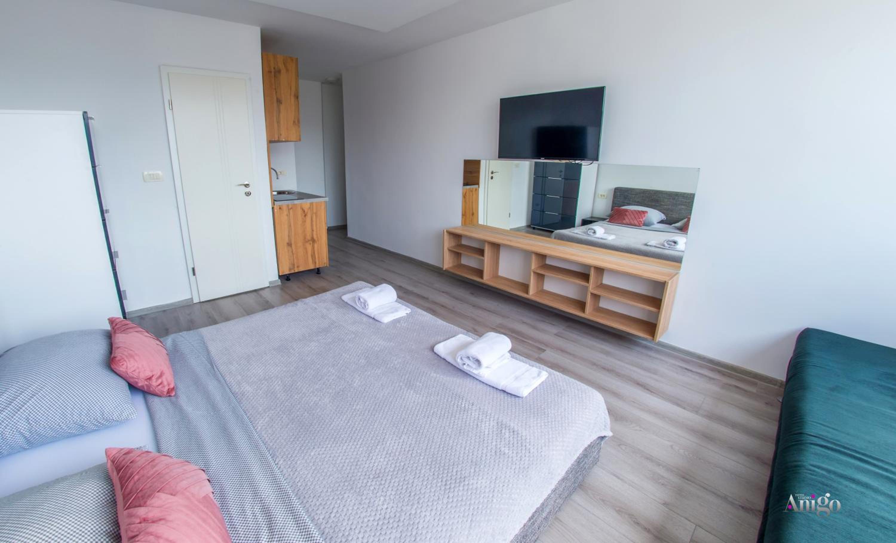 Apartments Pluton